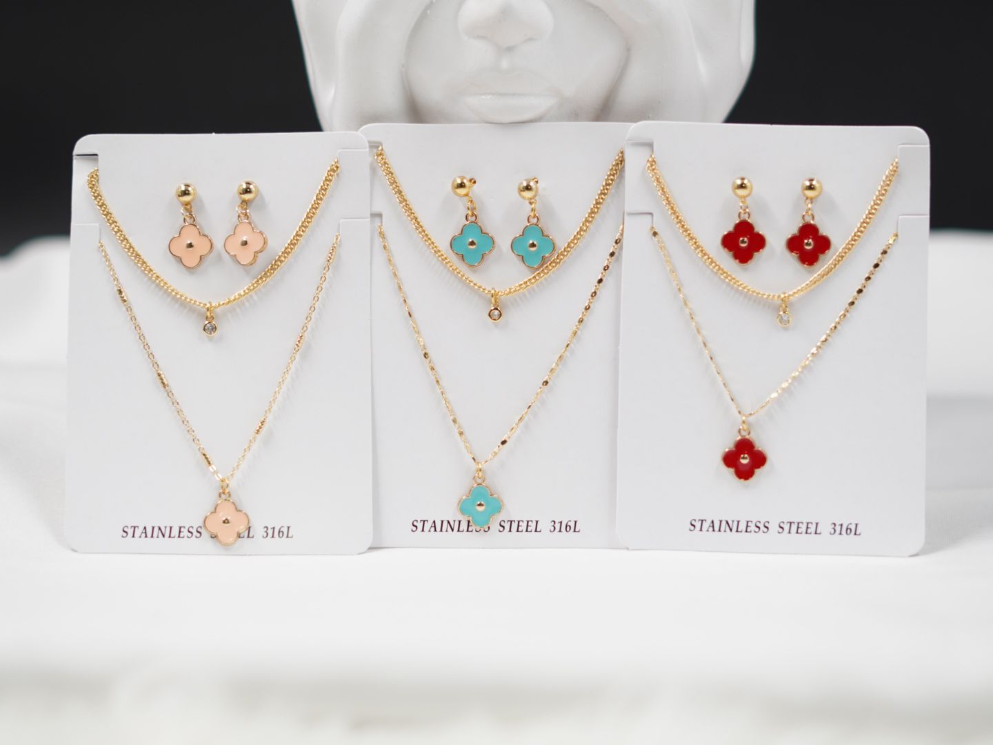 REGALO MAMÁ JUEGO CADENAS-DIJES-ARETES