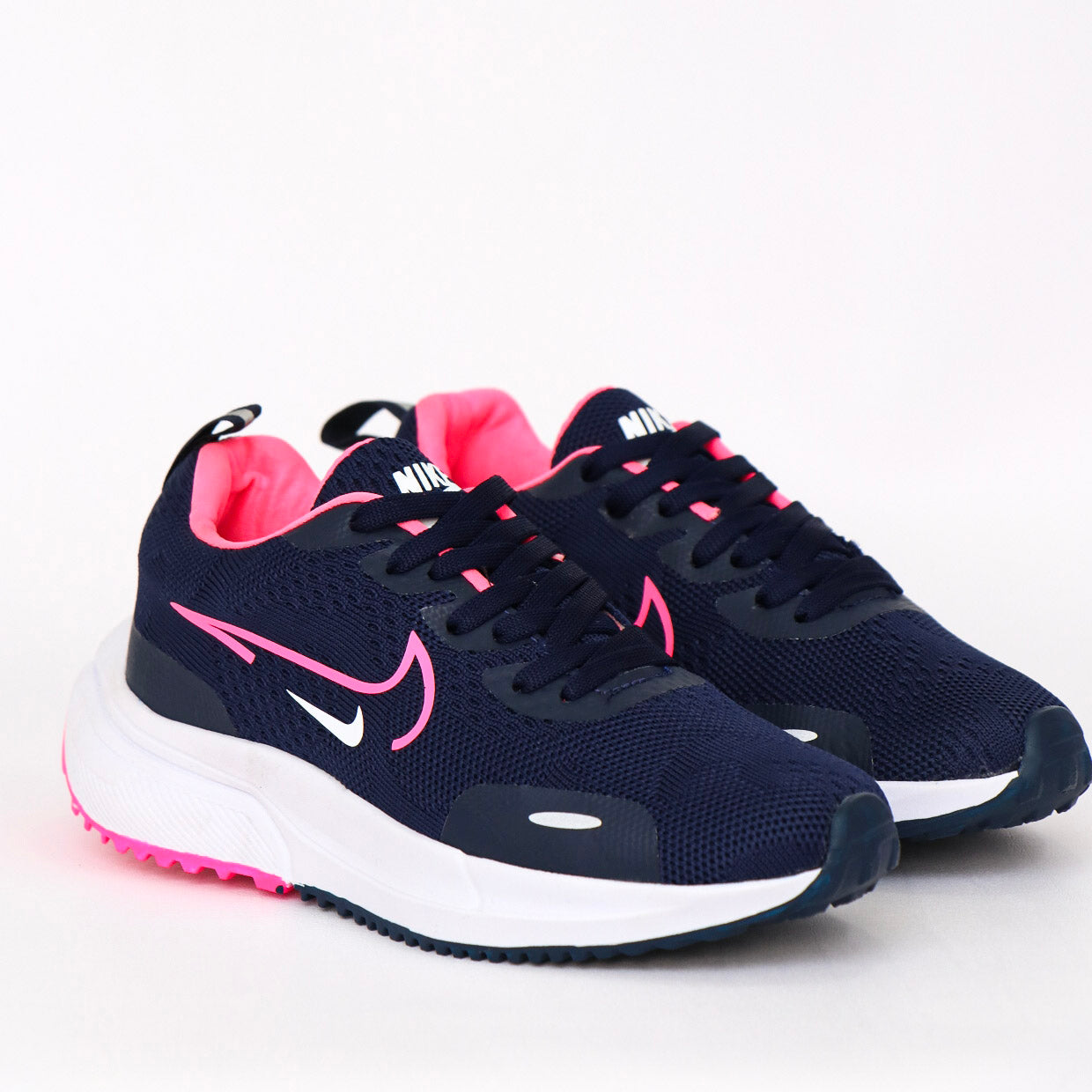 NIKE DAMA REF 711