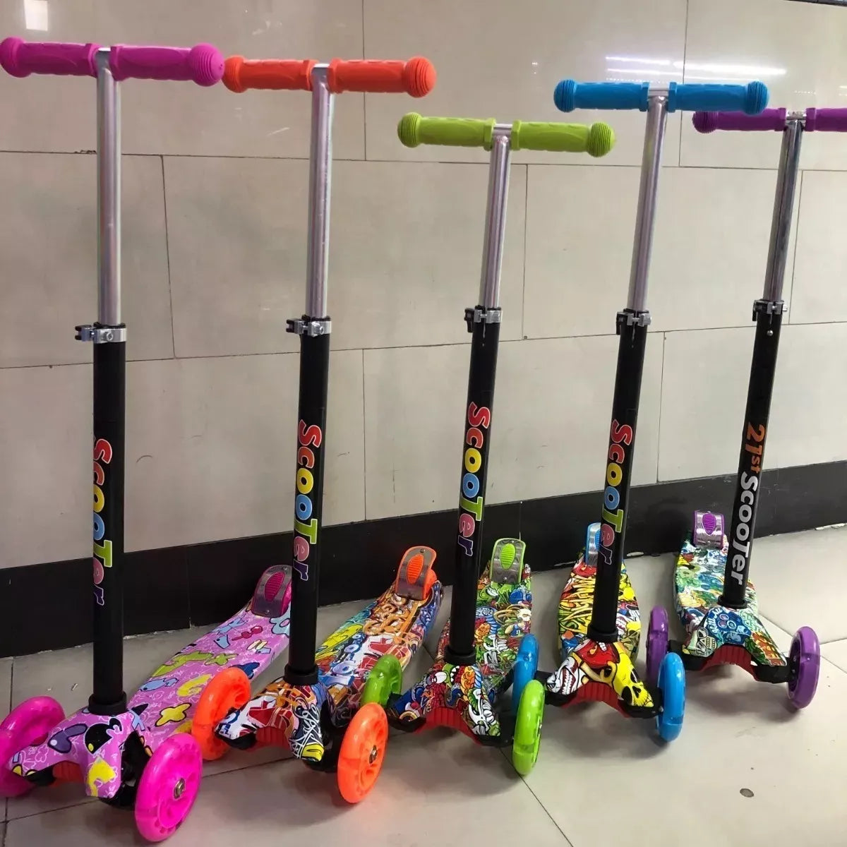 Gray helmet for bikers