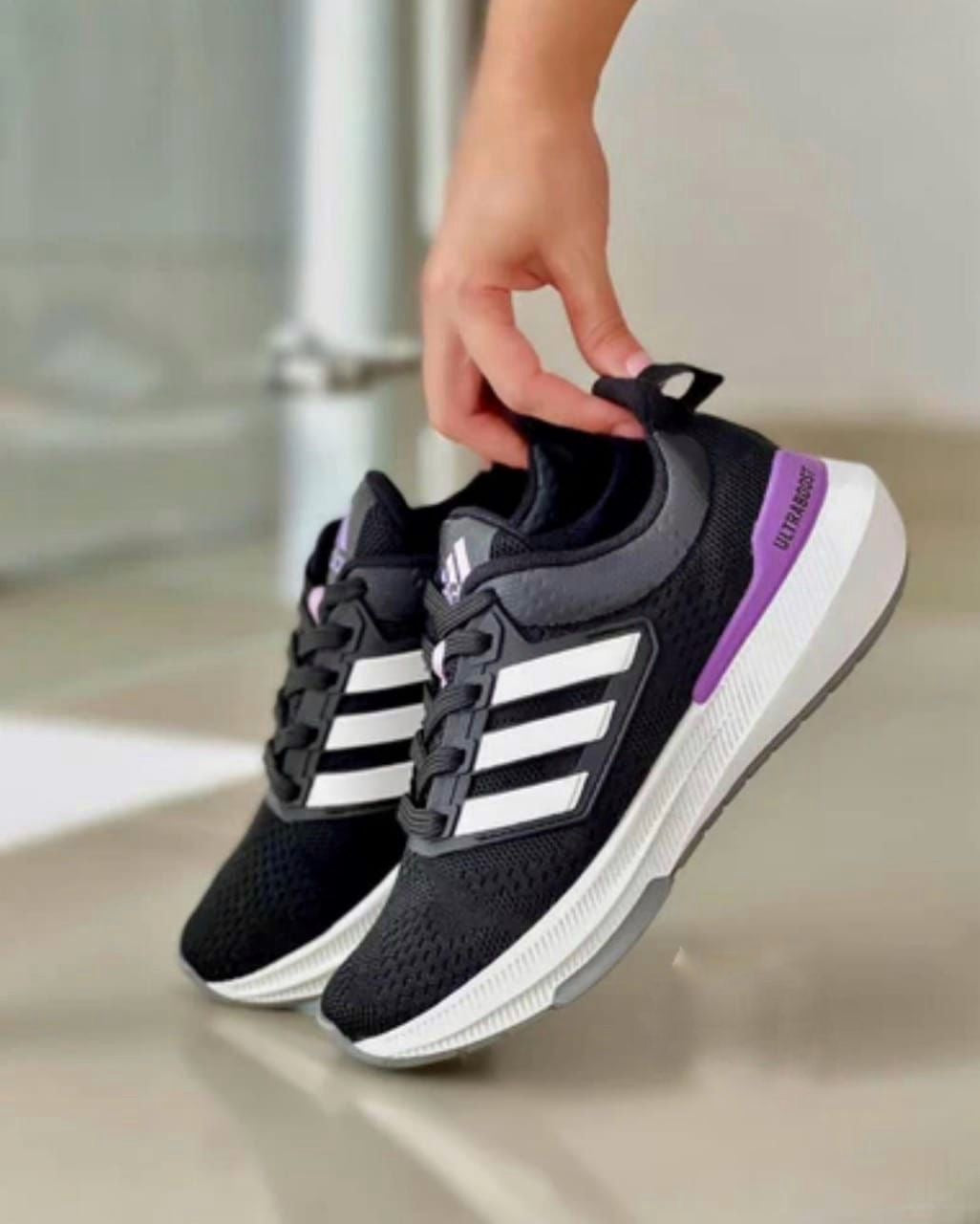 ADIDAS ULTRABOSST