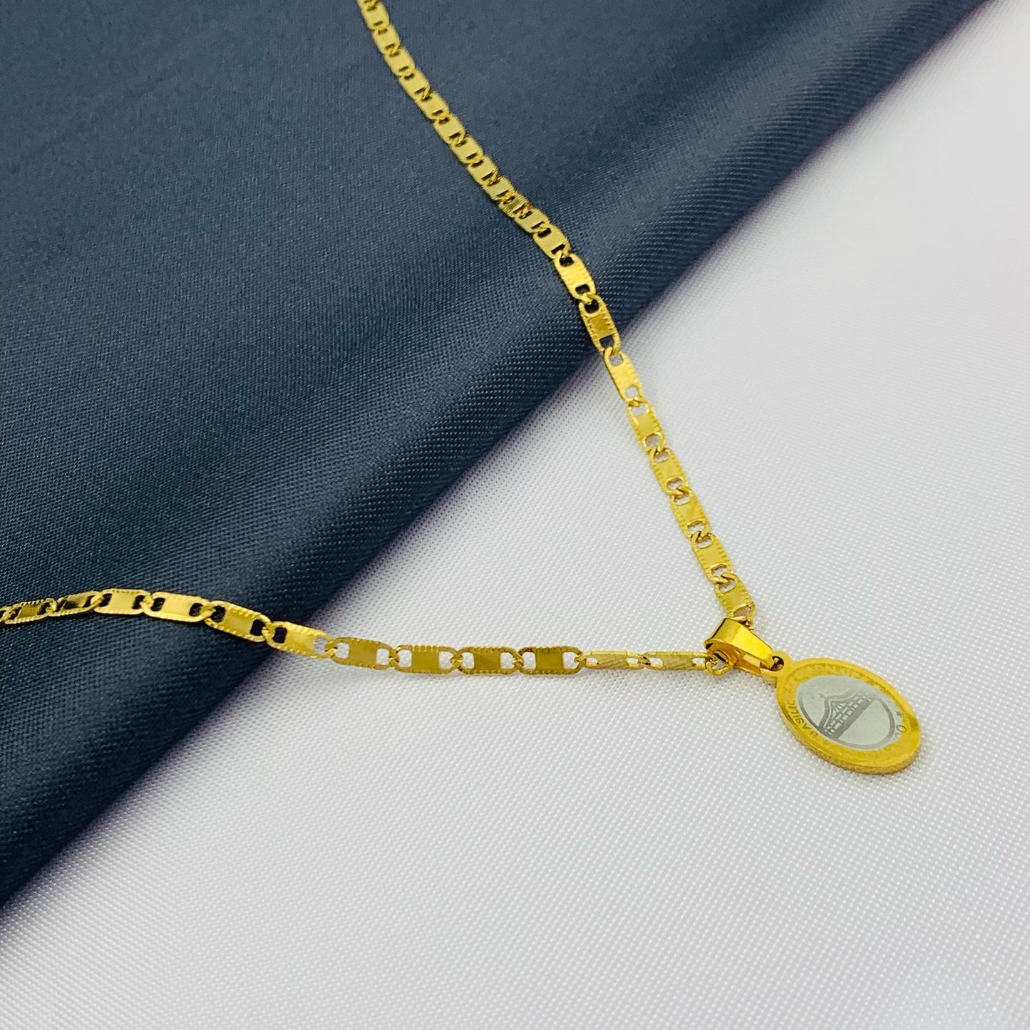 Gray helmet for bikers