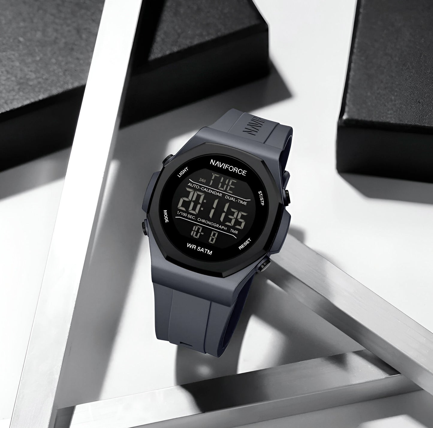 Reloj Naviforce Deportivo Nf7117 Digital